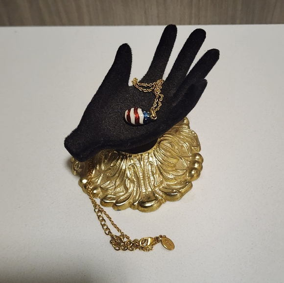 Joan Rivers Egg Pendant Necklace Gold Tone Enamel USA Flag Patriotic - Picture 5 of 5